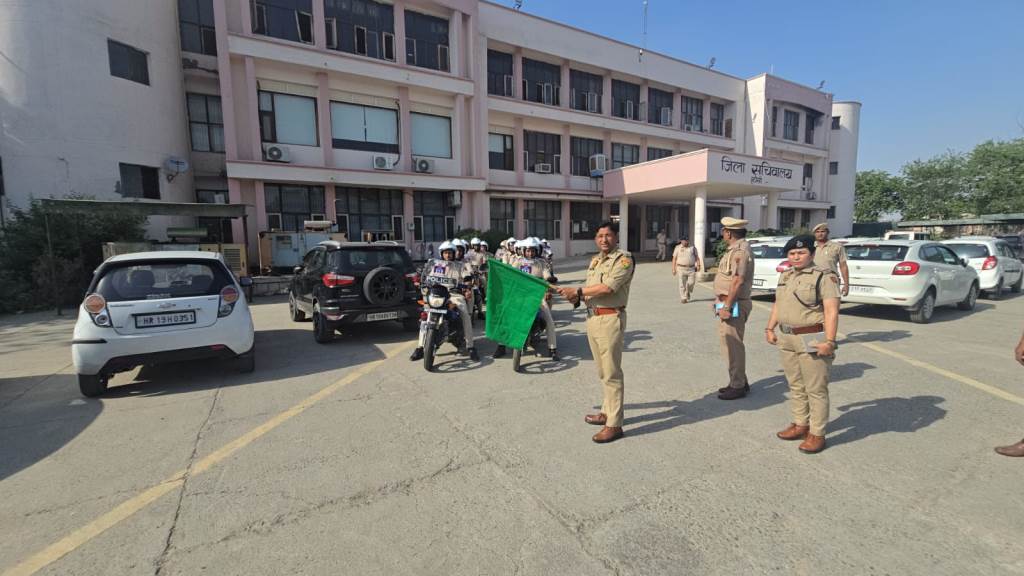हांसी पुलिस को मिले 10 नए राइडर वाहनपुलिस अधीक्षक ने हरी झंडी दिखाकर किया रवाना